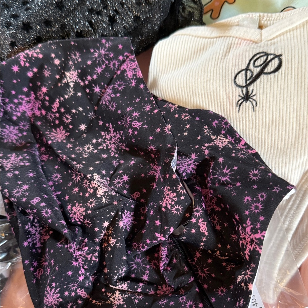 PINK Victoria's Secret Mixed Panty & Bralette Set - Black, Cream, Blue, Red - Picture 4 of 9